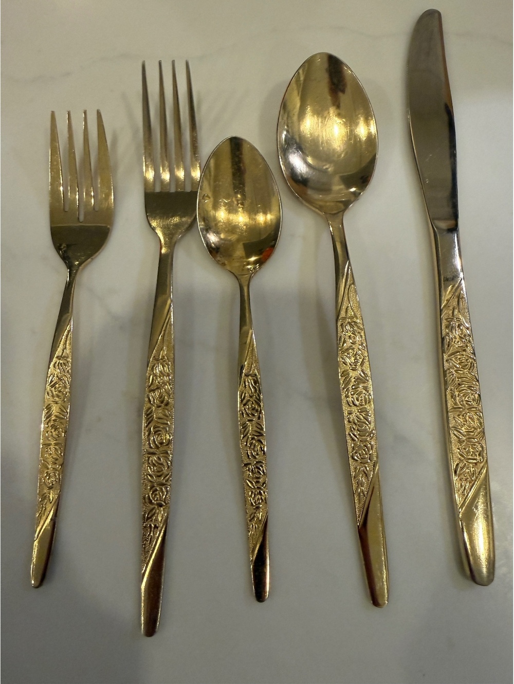 8x Vintage Korea Gold Tone Floral 5-Piece Flatware Set stainless steel